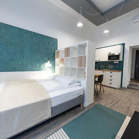 Bpr Downtown Gemstone Apartments Budapest Bagian luar foto