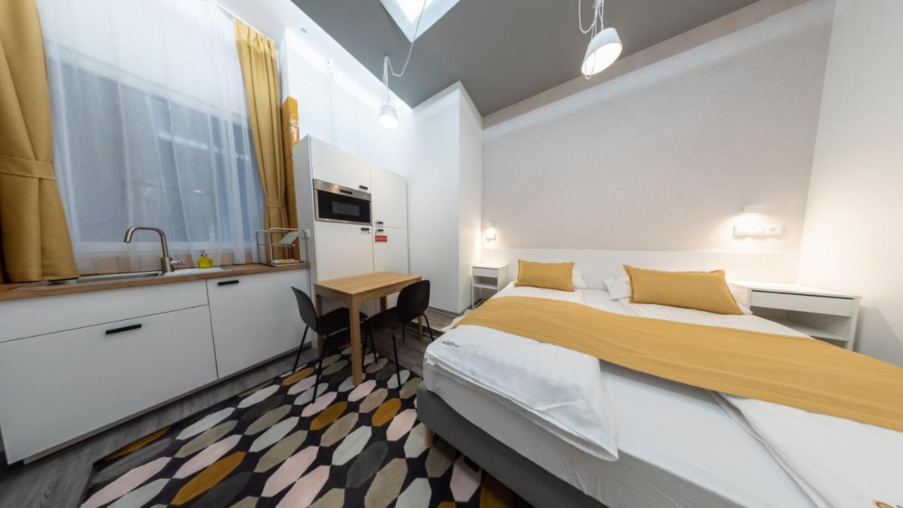 Bpr Downtown Gemstone Apartments Budapest Bagian luar foto