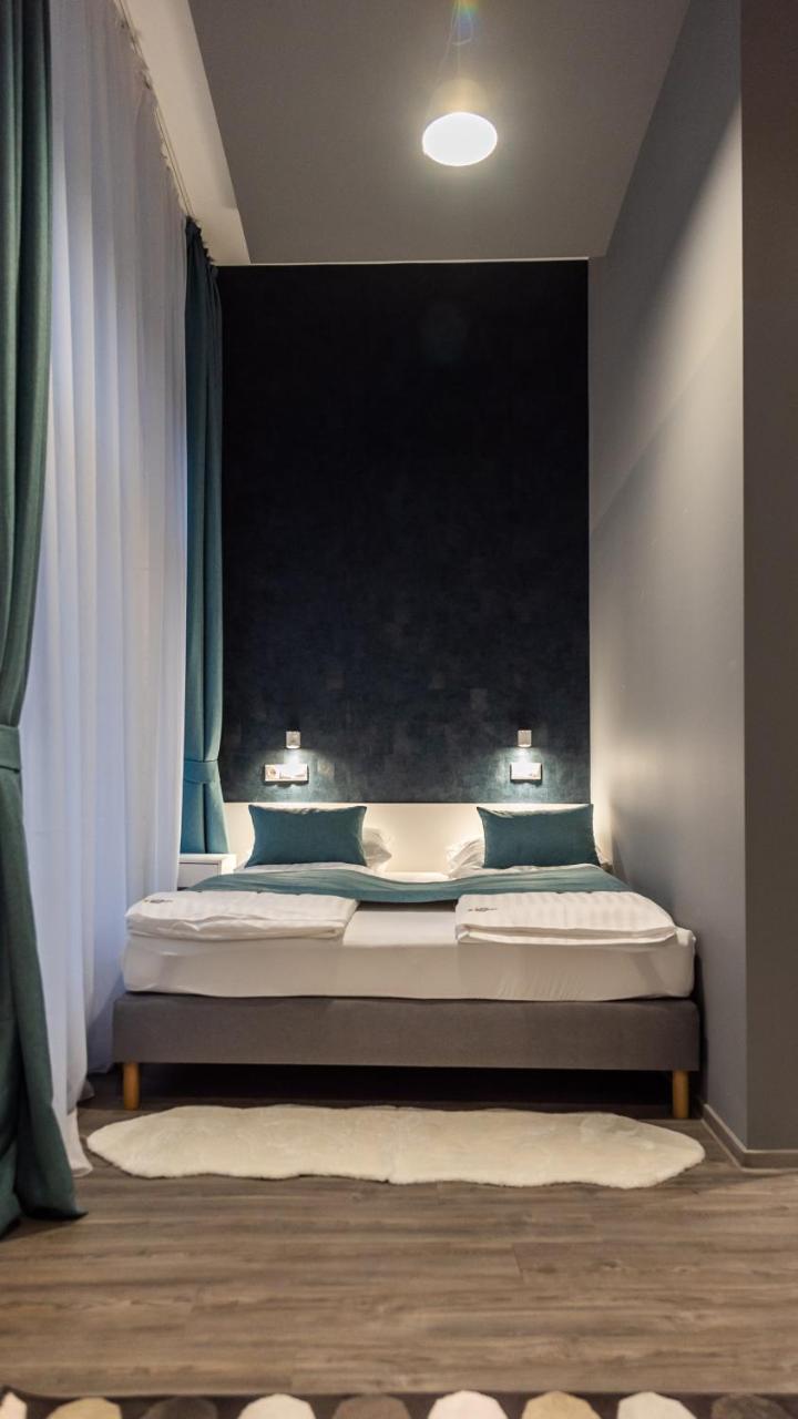 Bpr Downtown Gemstone Apartments Budapest Bagian luar foto