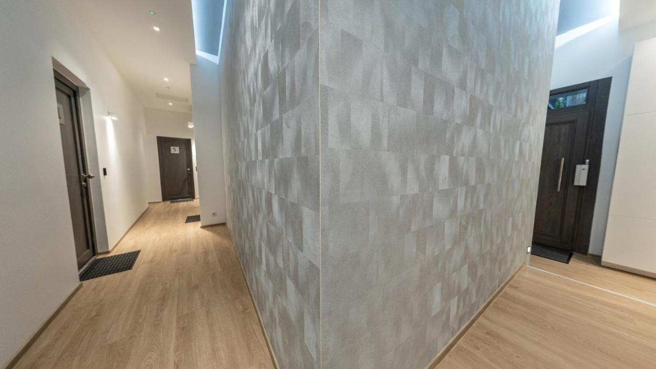 Bpr Downtown Gemstone Apartments Budapest Bagian luar foto