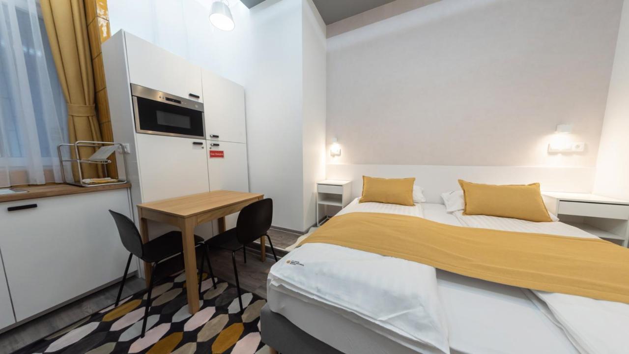 Bpr Downtown Gemstone Apartments Budapest Bagian luar foto