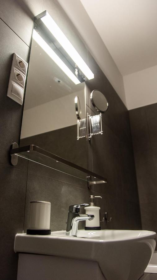 Bpr Downtown Gemstone Apartments Budapest Bagian luar foto